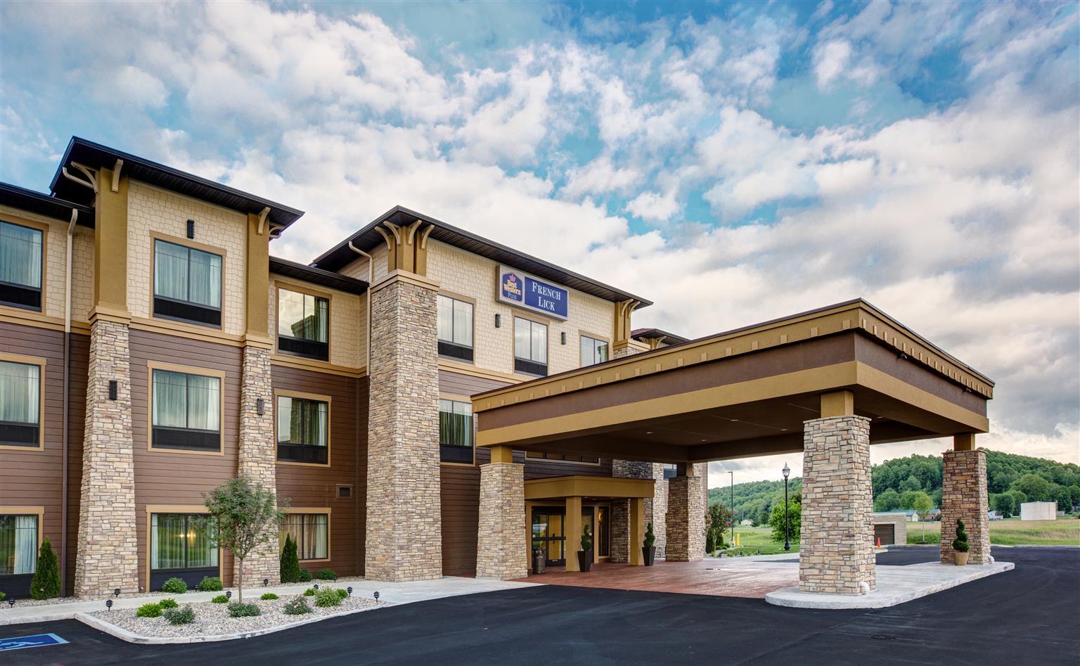 Western Hotel 3*